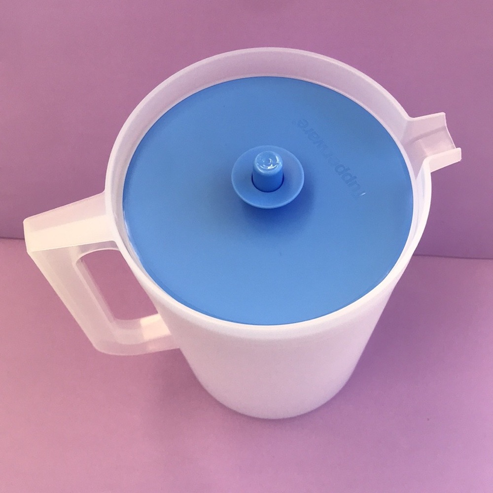 Tupperware Jumbo  Pitcher 4 Liter - Picture 5 of 9